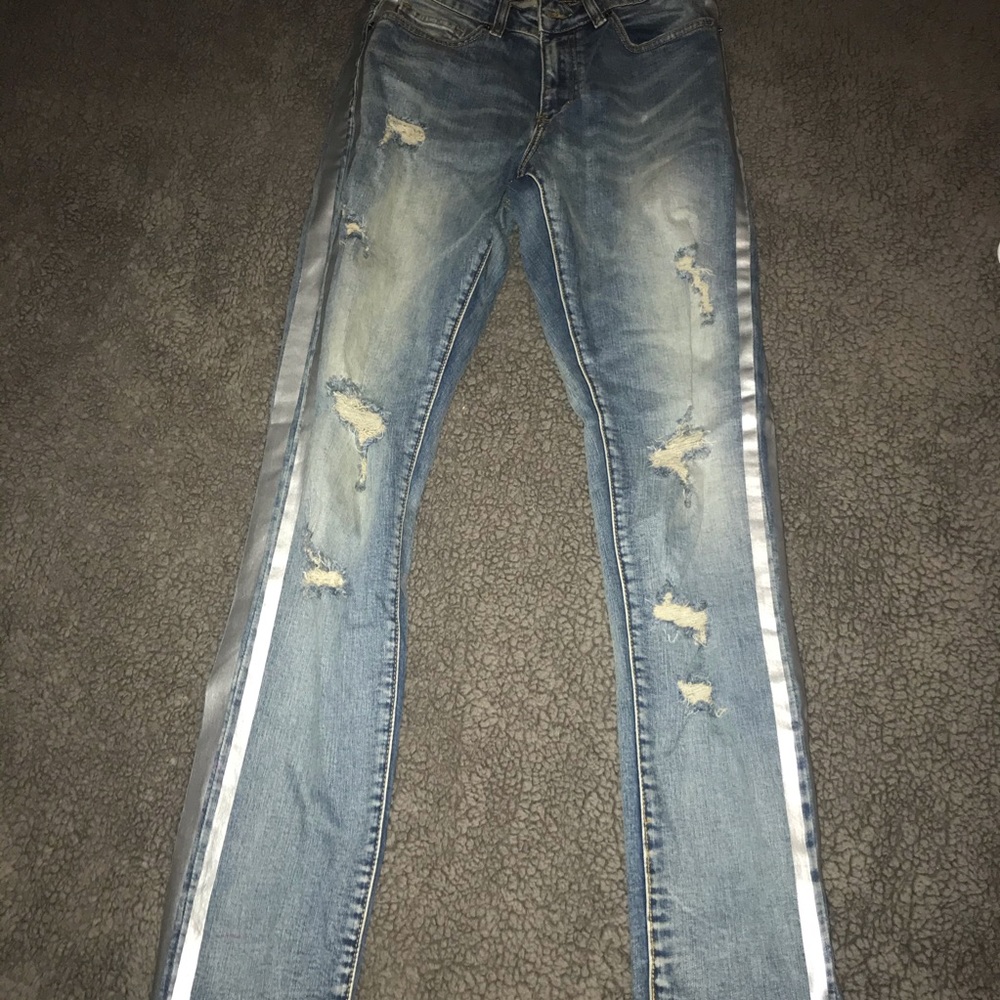Men’s distressed light washed jeans/ silver stripe